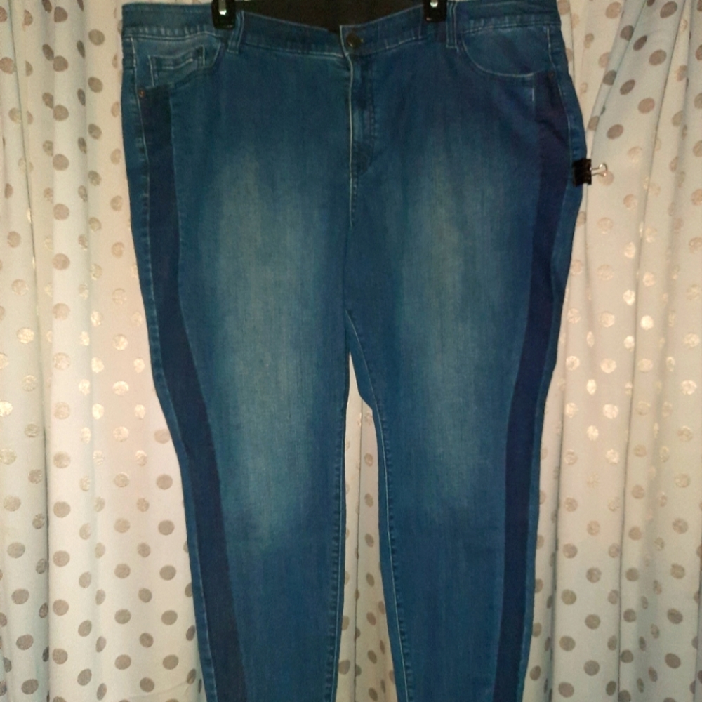 VENEZIA MidRise Skinny Ankle Jeans 24 NEW